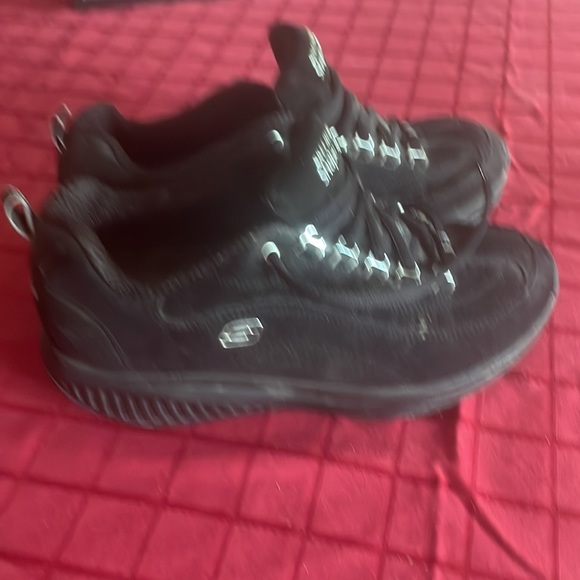 Get in shape with Shape-ups Skechers, Black with tie’s. Really works  your leg - Picture 2 of 7